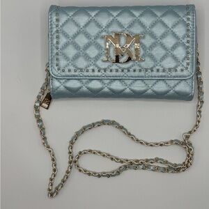 Badgley Mischka Stylish silver metalQuilted Chain Crossbody bag-001 nwt